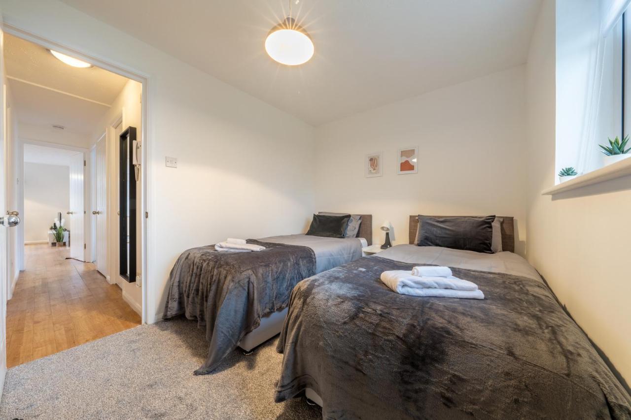 Luxury 2 Bed Apartment Stansted Airport Bishops Stortford Bishop's Stortford Zewnętrze zdjęcie